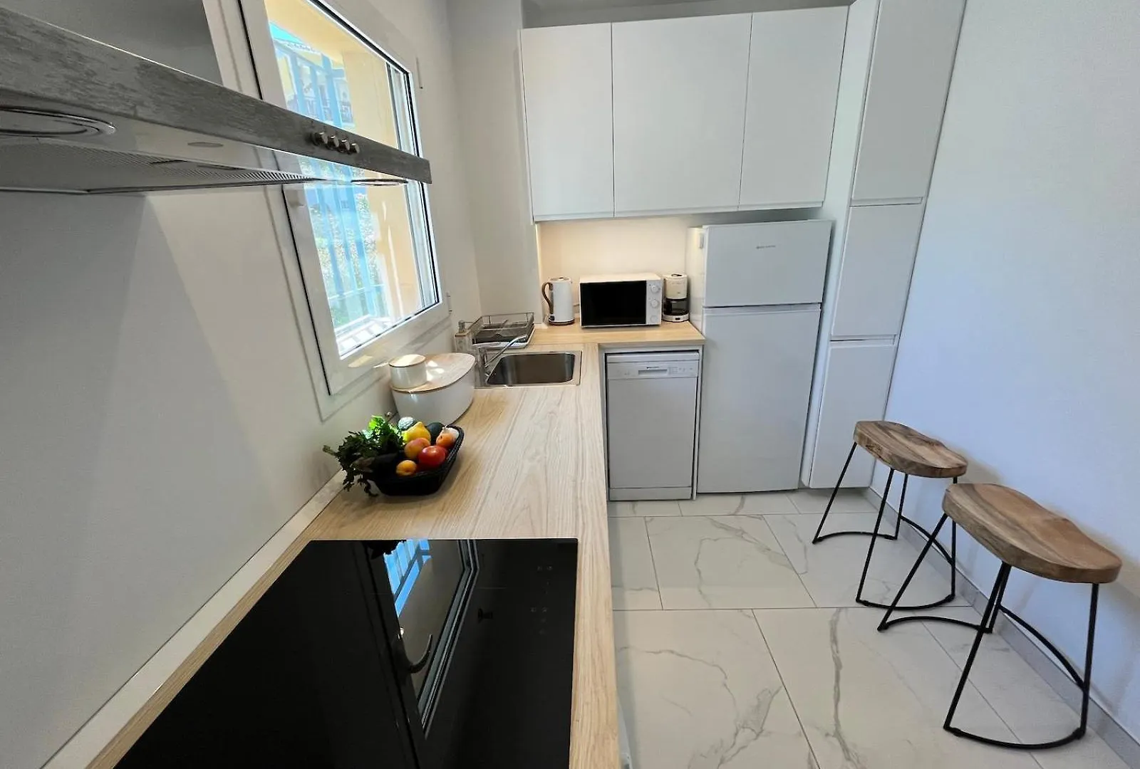 2 Bedroom Apartment Walking Distance To The Beach Sitio de Calahonda
