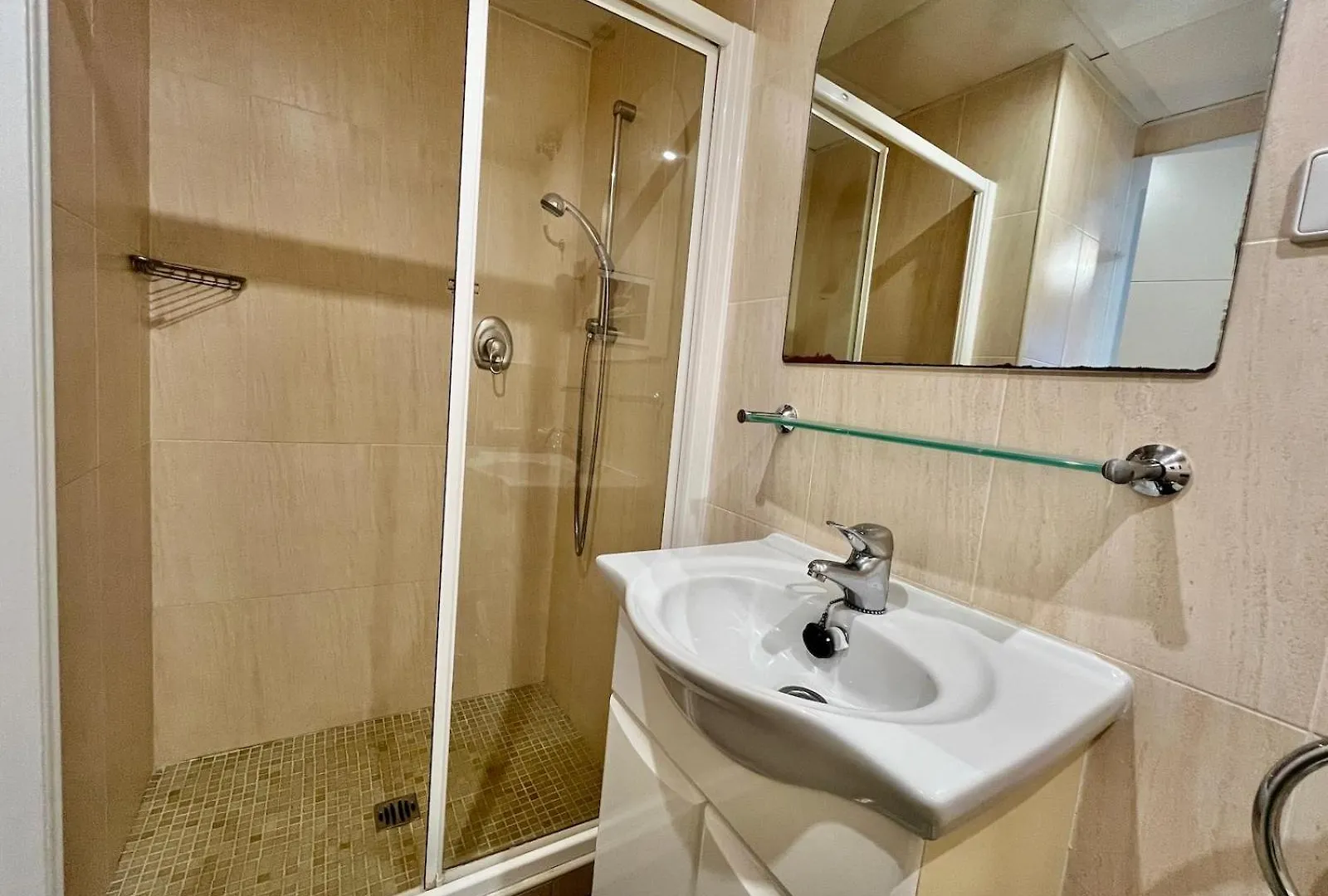 2 Bedroom Apartment Walking Distance To The Beach Sitio de Calahonda