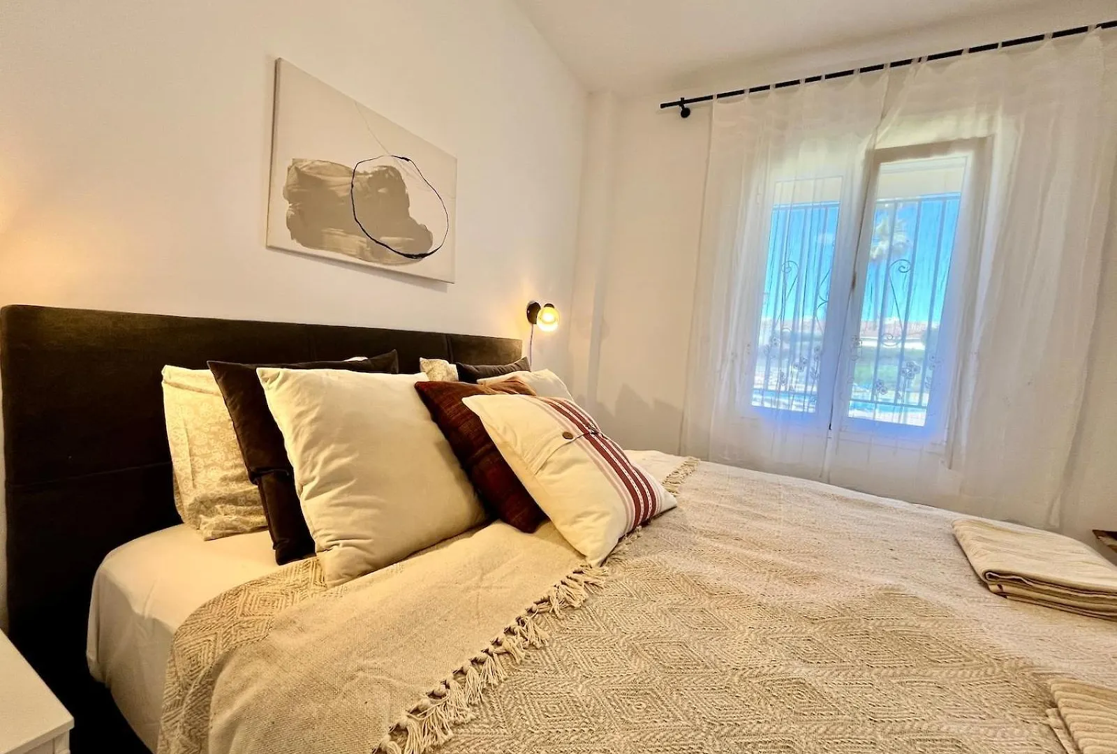 2 Bedroom Apartment Walking Distance To The Beach Sitio de Calahonda 0*,  Spain